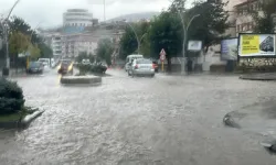Bayburt’ta Sağanak Yağmur Hayatı Olumsuz Etkiledi
