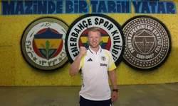 Fenerbahçe’de Dirk Kuyt Dönemi Başladı