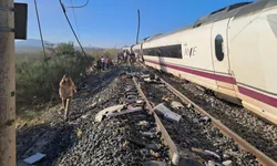 İspanya’da İki Hızlı Tren Çarpıştı: En Az 10 Ölü