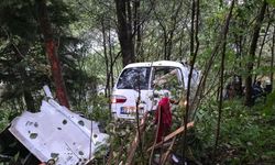 Uzungöl’de Minibüs Uçuruma Yuvarlandı: 1 Ölü
