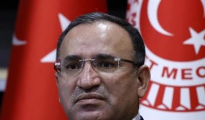 ANKARA - Abdulhamit Gül'den boşalan Adalet Bakanlığına Bekir Bozdağ atandı