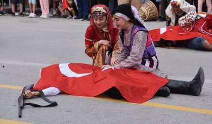 EDİRNE - Kendiliğinden hareket eden otomobilini durdurmak isteyen sürücü yaralandı