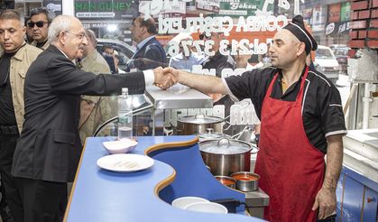 AĞRI - Çiftçiler arpa ve buğday tarlalarında yoğun hasat mesaisinde