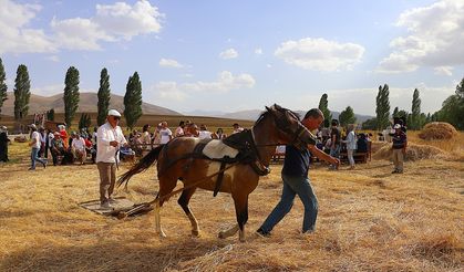 BAYBURT - "Hasattan Harmana" konserleri yapıldı