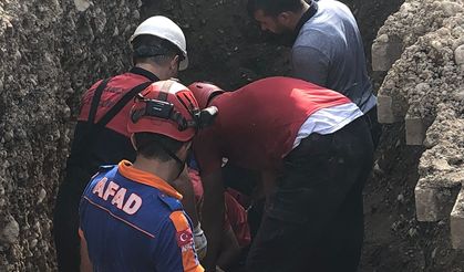 ERZİNCAN - Altyapı çalışmasında göçük altında kalan işçi kurtarıldı