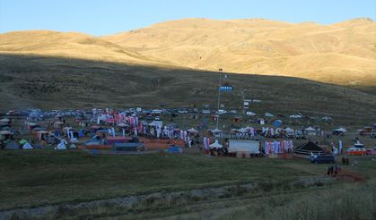KAYSERİ - Erciyes Motosiklet Festivali'nde akrobasi gösterisi düzenlendi