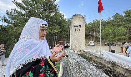 KÜTAHYA - Ertuğrul Gazi'nin oğlu Saru Batu Savcı Bey, Domaniç'teki kabri başında anıldı