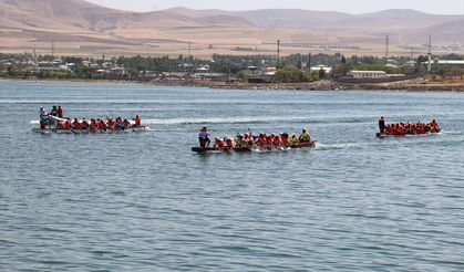 VAN - "10. Van Denizi Su Sporları Festivali" sona erdi