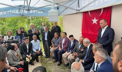 CHP Genel Başkanı Kılıçdaroğlu, şehit Kesti'nin ailesine taziye ziyaretinde bulundu