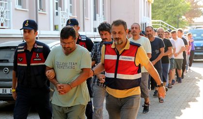 MUĞLA - Fethiye'de Yunanistan'a kaçmaya çalışan 17 FETÖ sanığı yakalandı