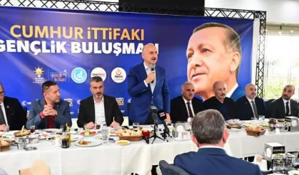 Bakan Adil Karaismailoğlu Trabzon'da gençlere seslendi