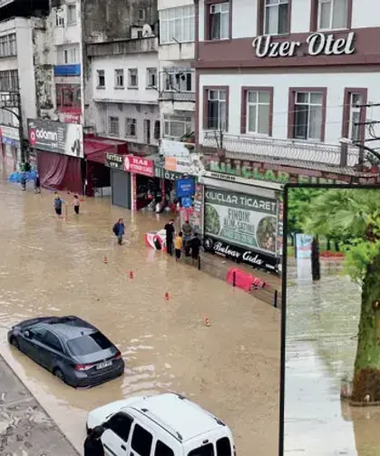 Trabzon'da Selde Kaybolan Hüseyin Aydın, Yağmur Suyunu Tahliye Etmek İçin Dışarı Çıkmış