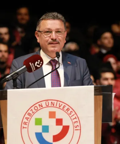 Başkan Genç’ten Genç Hukukçulara Mesaj: “Her Zaman Hakkı ve Hukuku Üstün Tutun”