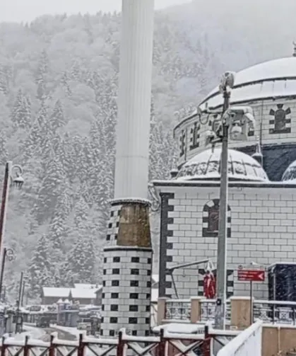 Uzungöl Beyaza Büründü, Kış Turizmi Hareketlendi