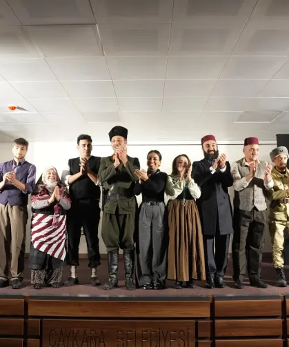 Trabzon’da Muhacirlik Konulu Tiyatro İlçelere Taşındı