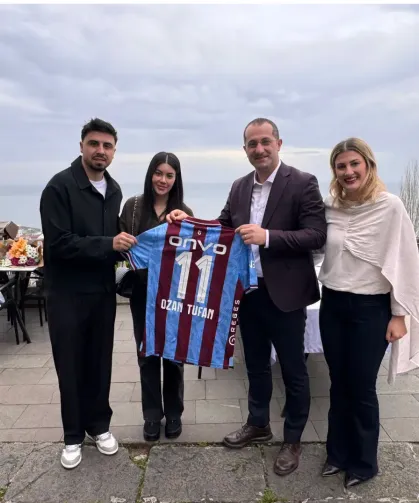 Ozan Tufan Ve Eşi Akçaabat’a Hayran Kaldı