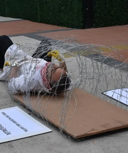 Trabzon’da Akademisyenden Gazze İçin Dikkat Çeken Eylem