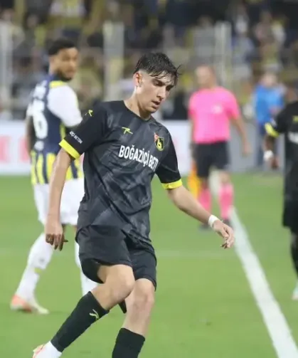 Baran Alp Vardar Hayatını Kaybetti Futbol Yasta