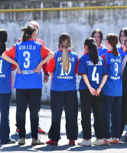 Ortahisar Belediyesinden Şampiyon Takıma Destek