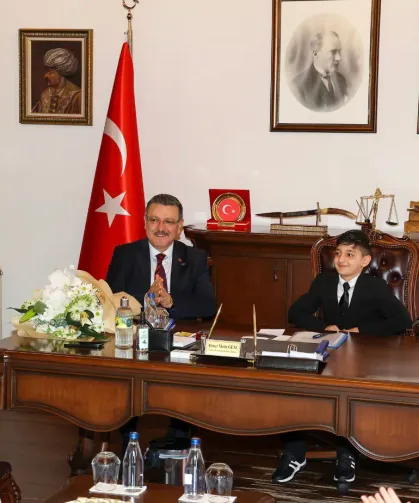 Trabzon’da Minik Başkanın İlk Talebi Dikkat Çekti