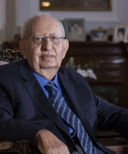 Hüsamettin Cindoruk Hayatını Kaybetti