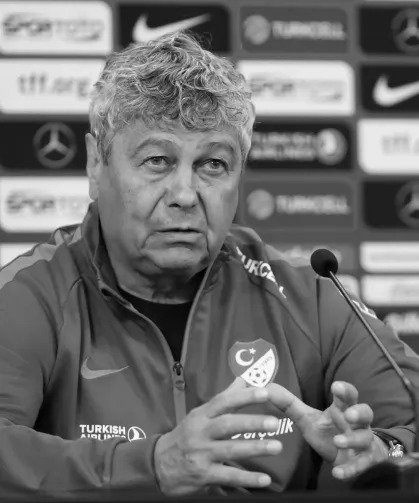 Futbol Dünyası Lucescu'ya Veda Ediyor