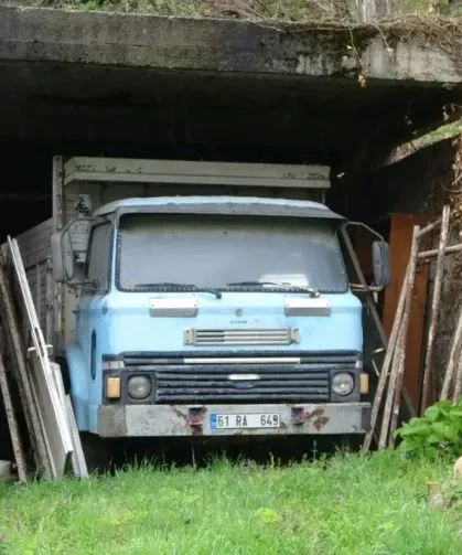Trabzon’da Yarım Asırlık Kamyona Özenle Bakılıyor