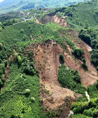 Ordu’da Fındık Bahçesinde Heyelan Panik Yarattı