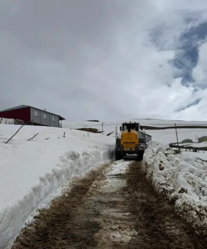 Trabzon’da Yayla Yollarında Kar Mesaisi