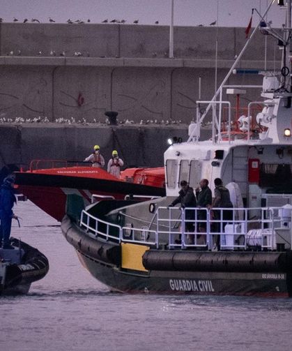 Hantavirüslü Gemide Tahliyeler Başladı