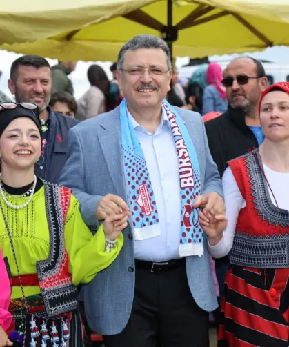 AKÇAABAT'TA HIDIRELLEZ COŞKUSU: BAŞKAN GENÇ'TEN YOL MÜJDESİ