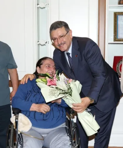Hasipoğlu'ndan Başkan Genç'e Anlamlı Teşekkür
