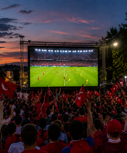 Trabzon'da Milli Maç Heyecanı Dev Ekrana Taşınıyor