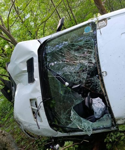 Ordu'da Minibüs Şarampole Yuvarlandı: 11 Kişi Yaralandı