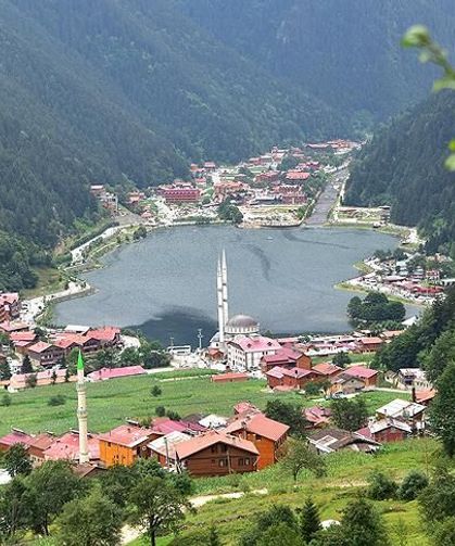 Uzungöl'de Yaz Sezonu Hareketliliği Başladı