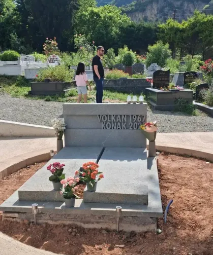 Volkan Konak’ın Mezarı Yenilenerek Düzenlendi