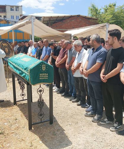 Trabzonlu İki Arkadaş Son Yolculuğuna Uğurlandı