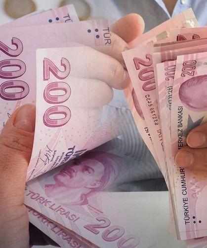 Memurların 14 Günlük Maaş Farkları Yatıyor