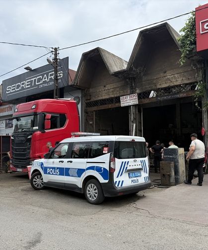 Ortahisar'da Tırın Yakıt Deposu Patladı