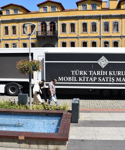 Türk Tarih Kurumunun Kitap Tırı Trabzon’da