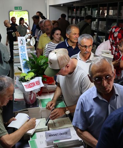 Trabzon’da Tarih Kitabına Yoğun İlgi