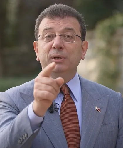 Ekrem İmamoğlu CHP'den İstifa Etti