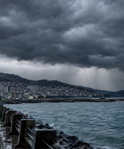 Meteorolojiden Trabzon'a Kuvvetli Yağış Uyarısı