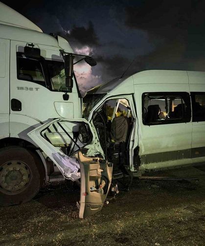 Hatay’da İşçi Servisi Kazası: 1 İşçi Hayatını Kaybetti