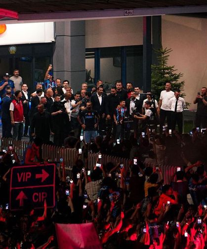 Trabzon'da Tarihi Gece! Mohamed Salah Coşkuyla Karşılandı
