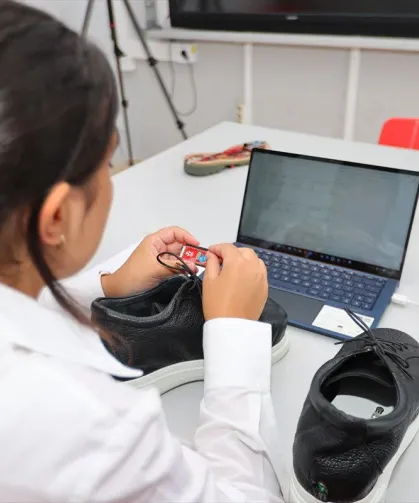 Trabzonlu Eflal’den Skolyoz Hastalarına Akıllı Sistem