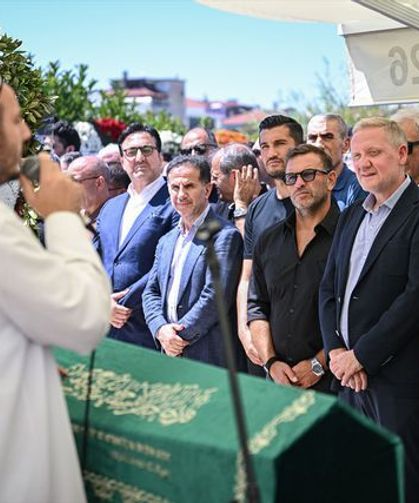 Abdullah Avcı'nın Annesi Son Yolculuğuna Uğurlandı