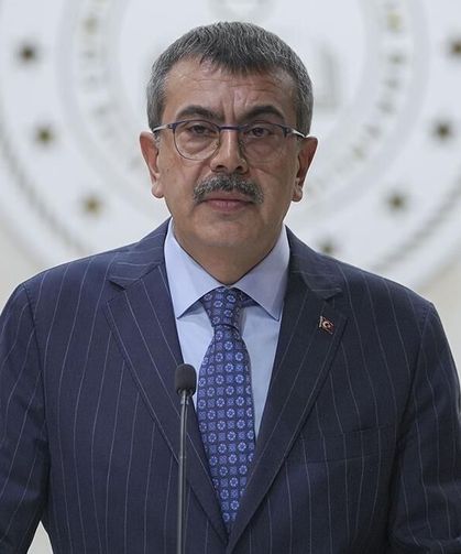 Bakan Tekin Açıkladı: Serbest Kıyafet Neden Kaldırıldı?