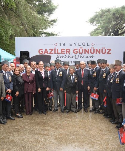 Trabzon’da Gazilere Anlamlı Gaziler Günü Sürprizi