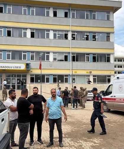 Osmaniye’de Okul Bahçesinde Öğretmene Silahlı Saldırı